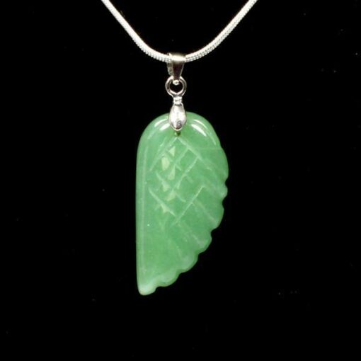 Green Aventurine Crystal Guardian Angel Wing Shaped Crystal Pendant Necklace for Balancing Energy