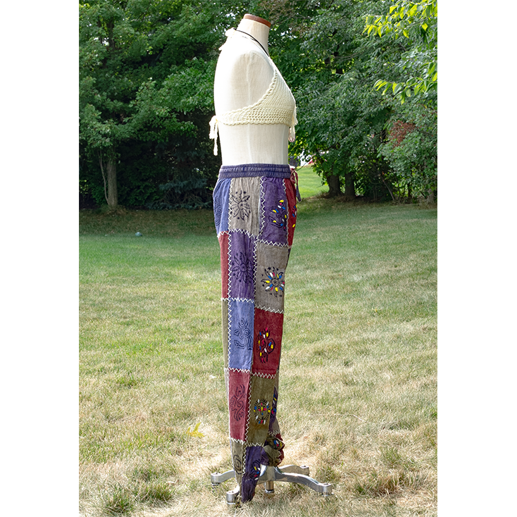 Plain Threadwork Boho Patch Elastic Bottom Pants - Image 4