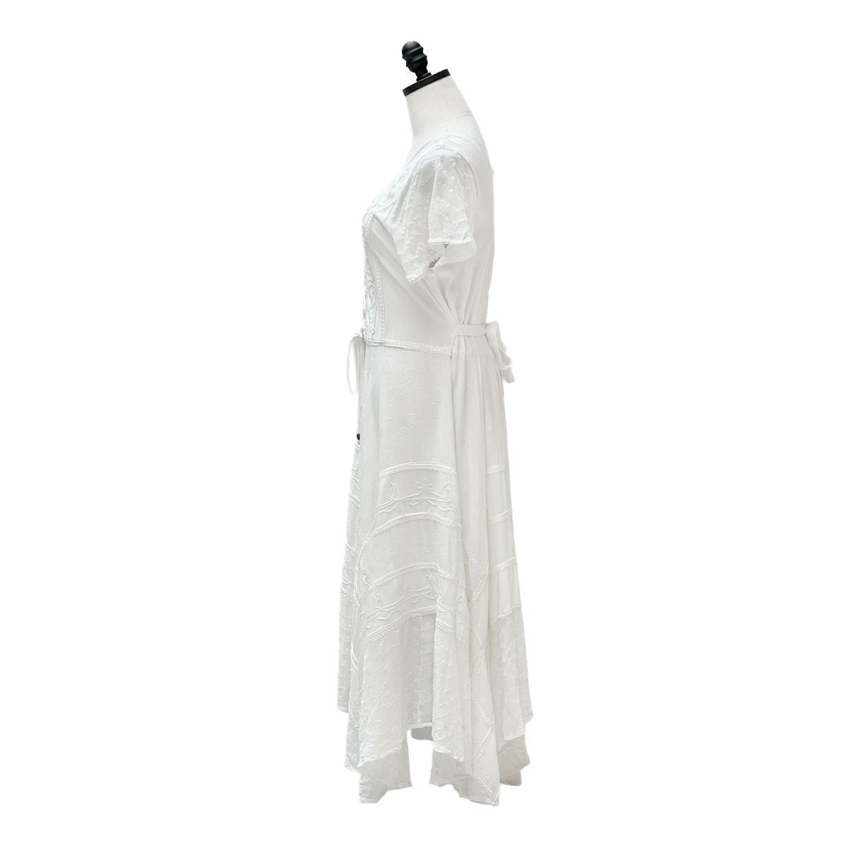 Short Sleeves Victorian Style Corset Dress with Lace & Floral Threadwork - Image 20