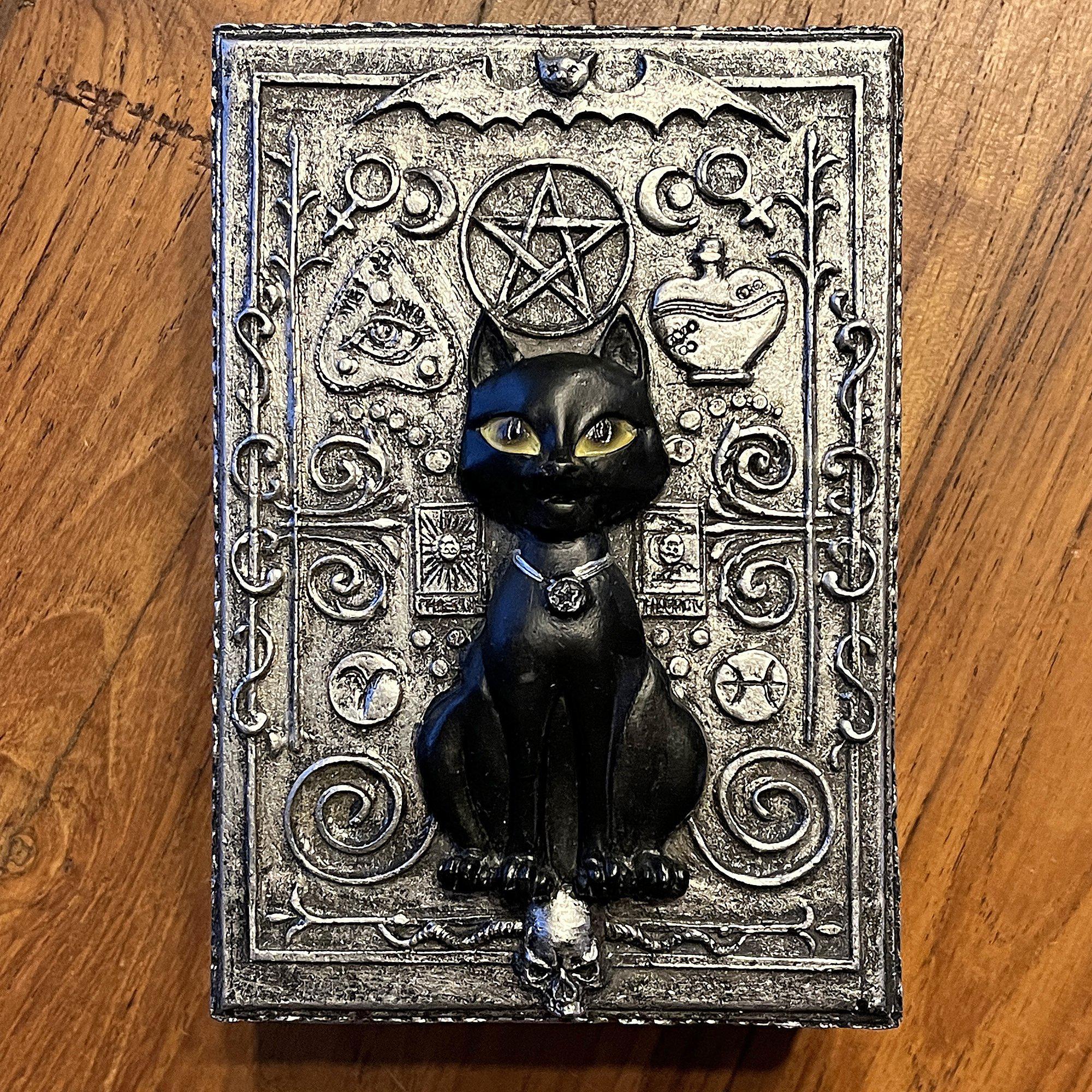 Golden Black Cat Tarot Card, by Helena de Almeida - Image 4