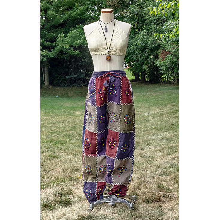 Plain Threadwork Boho Patch Elastic Bottom Pants